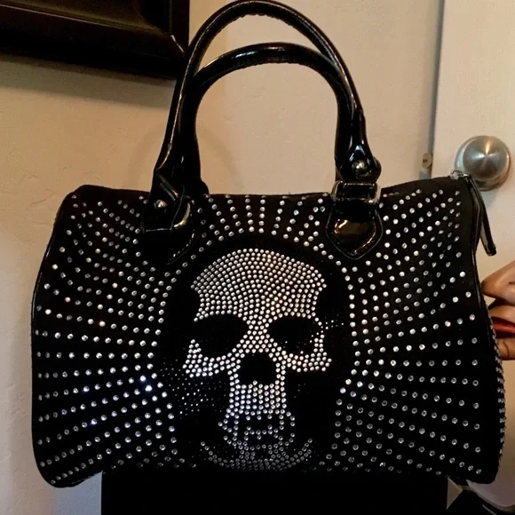 Black Skull Rhinestone large Handbag - Picture 2 of 2